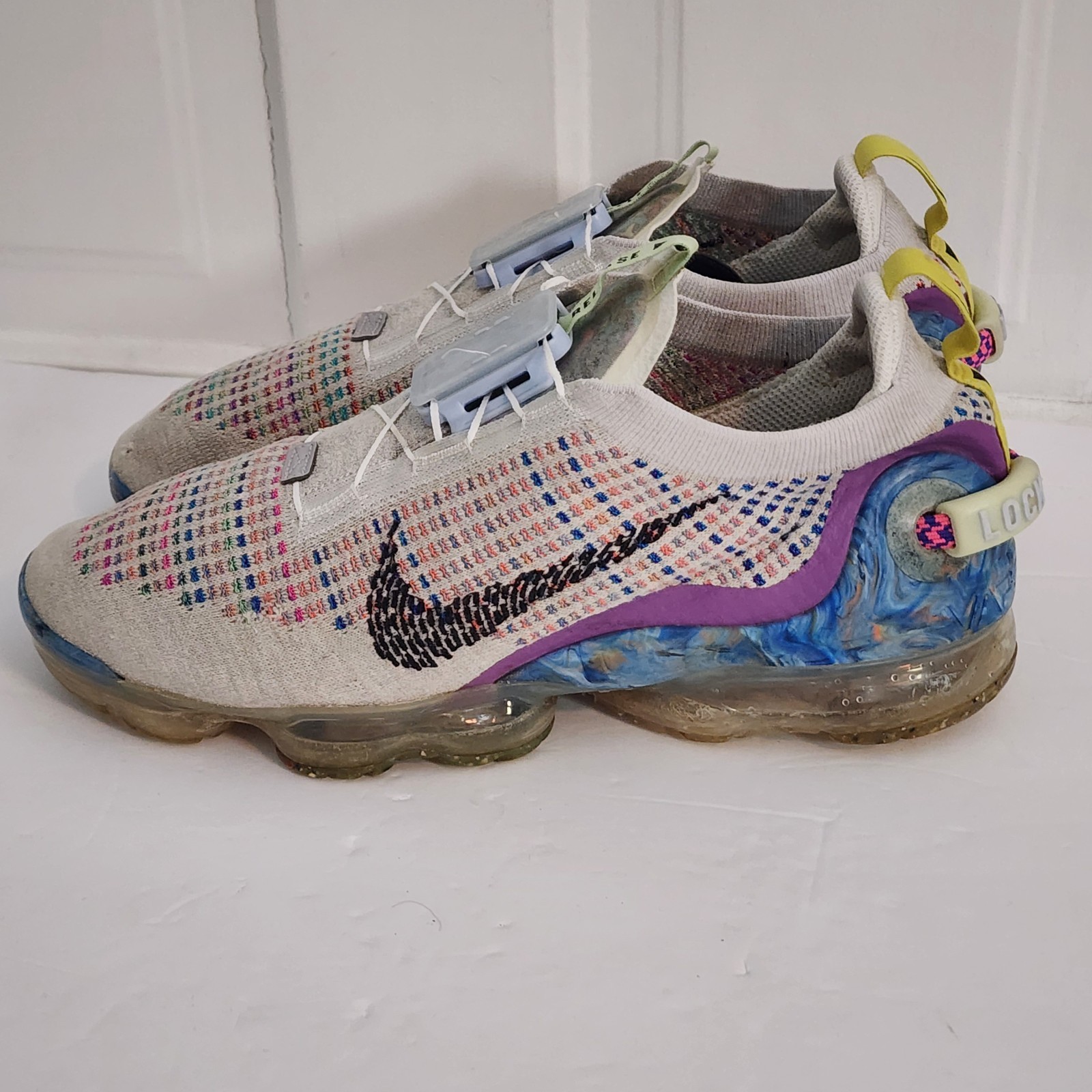 Nike Air VaporMax 2020 Flyknit CJ6740-001 Men's Size 10 Multi-Color Nike Air VaporMax 2020 Flyknit CJ6740-001 Men's Size 10 Multi-Color