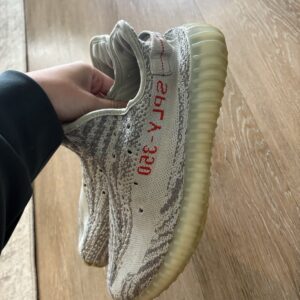 adidas Yeezy Boost 350 V2 Men's Size 9.5 US 'Zebra'