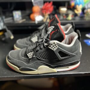Jordan 4 Bred