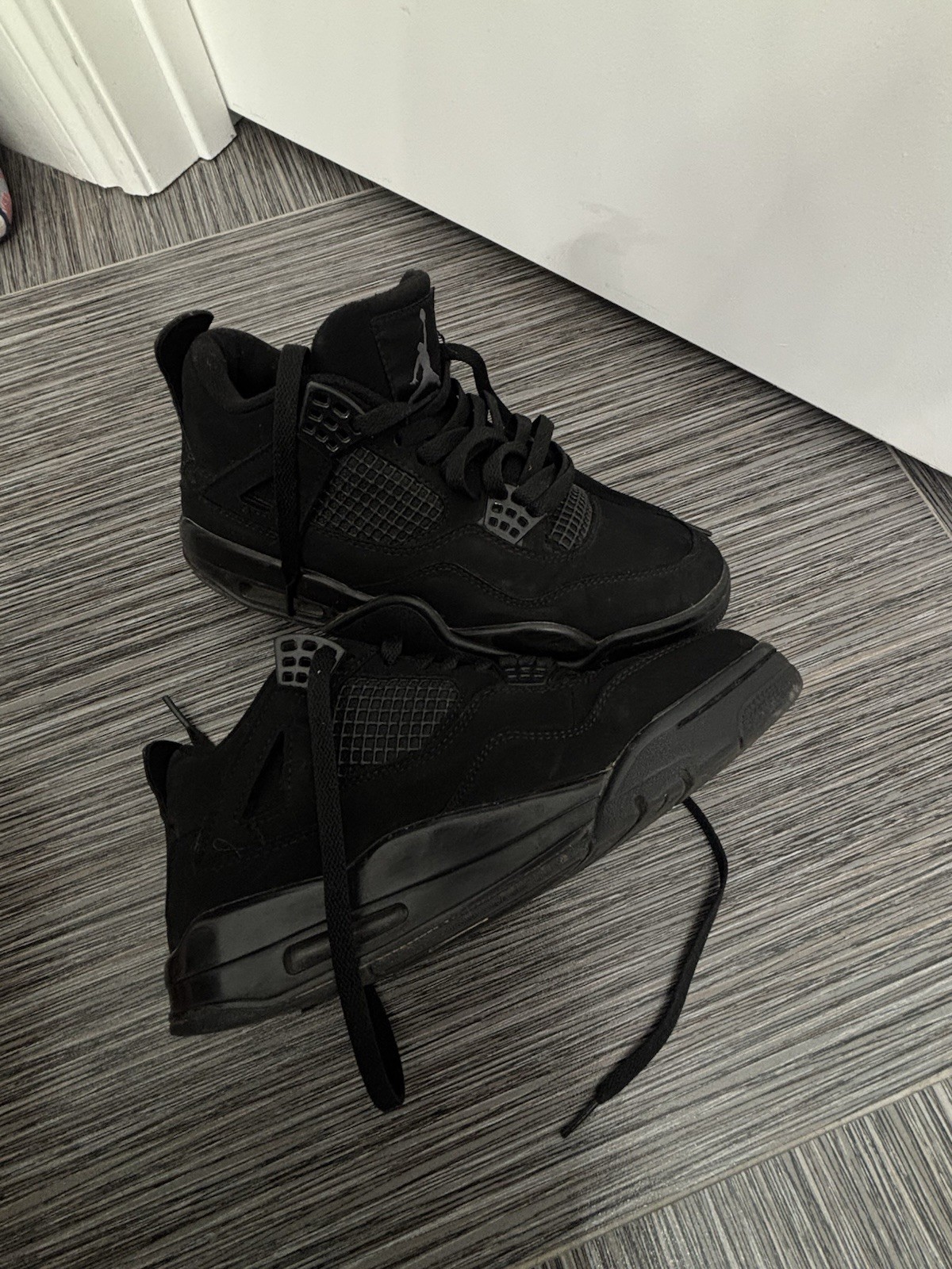 Jordan Air Jordan 4 Retro Black Cat CU1110-010 Black Sneaker Mid Top Basketball Jordan Air Jordan 4 Retro Black Cat CU1110-010 Black Sneaker Mid Top Basketball