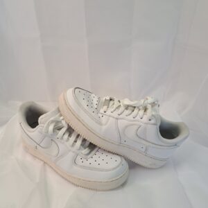 Nike Air Force 1 Low Triple White Sneaker Sz 8.5 Men Streetwear Classic Timeless