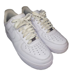 Nike Air Force 1 07 Low Triple White Men's Size 9.5 CW2288-111 Sneaker AF1 Shoes
