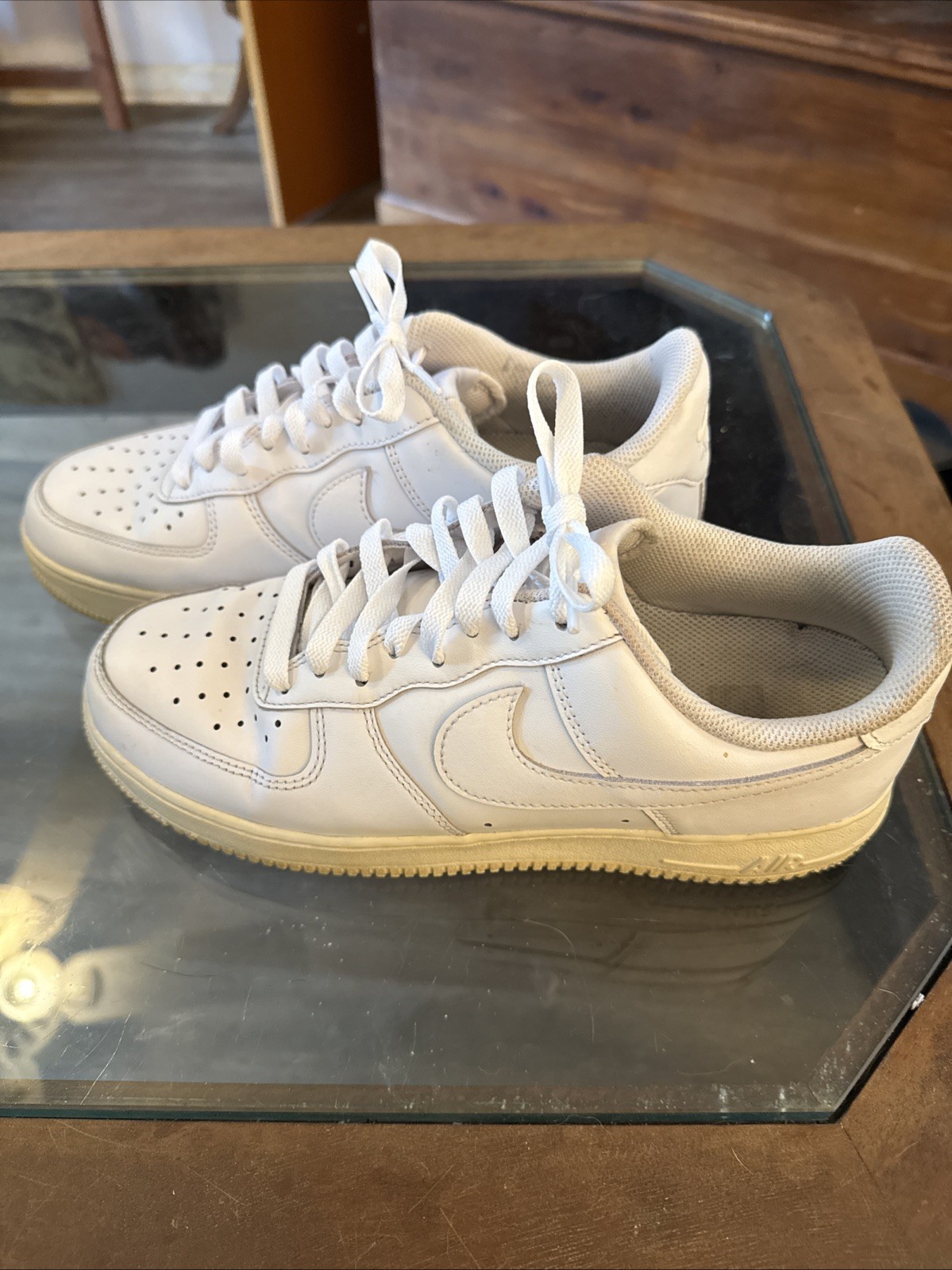 Nike Air Force 1 '07 Low Mens White Athletic Shoes Size 9 CW2288-111 Nike Air Force 1 '07 Low Mens White Athletic Shoes Size 9 CW2288-111