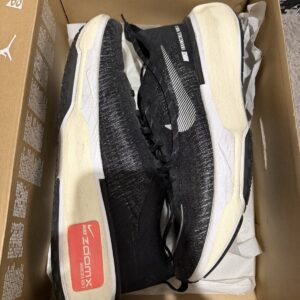 Nike ZoomX Invincible Run FK3 Size 11