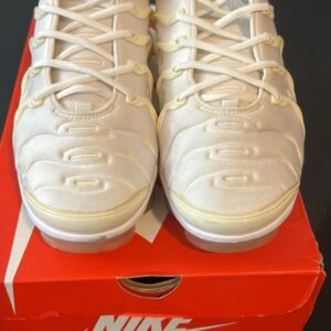 Size 9.5 - Nike Air VaporMax Plus White