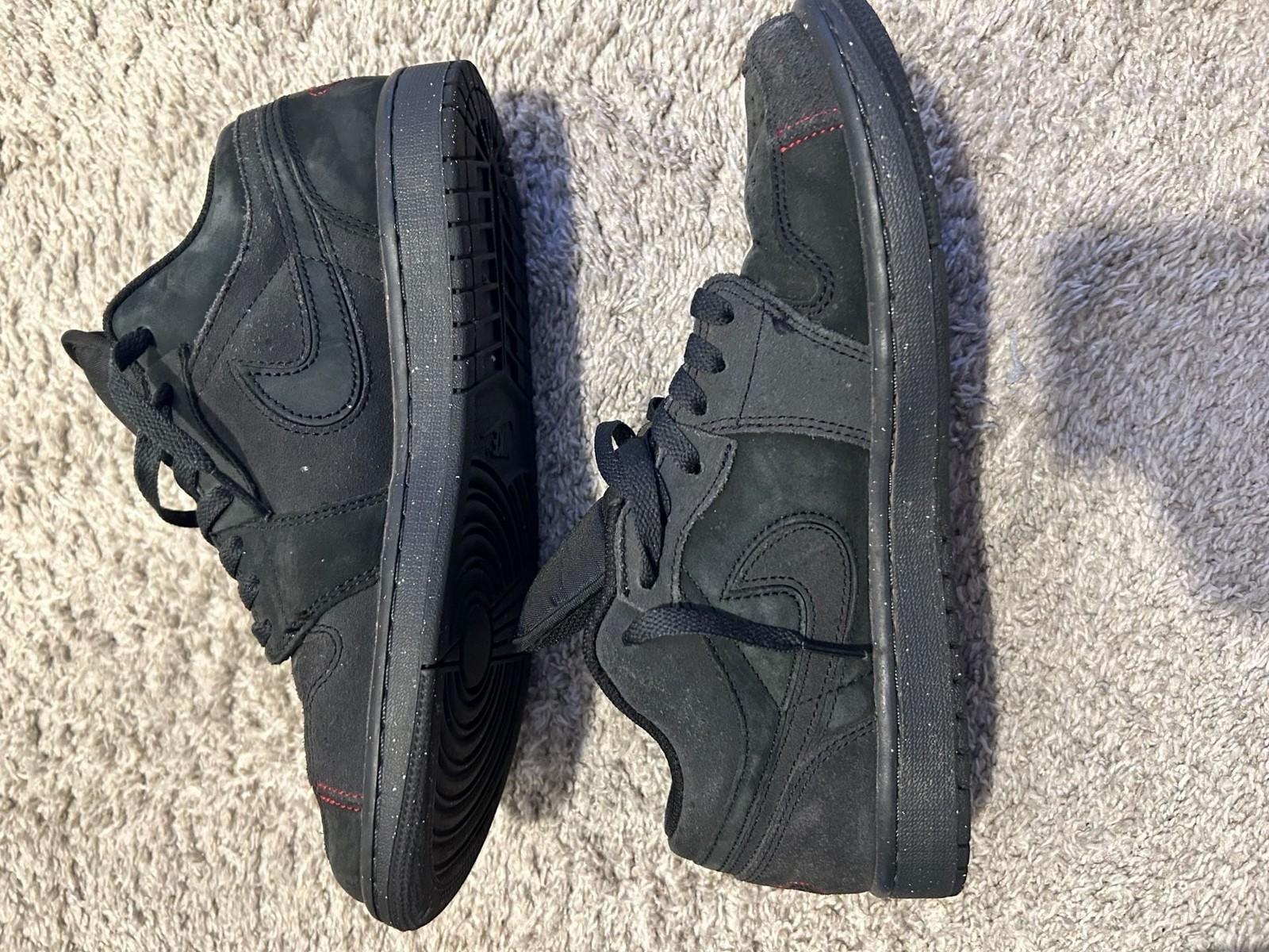 Nike Air Jordan 1 Low SE Craft Dark Smoke Grey Size men’s 8.5 Distressed Suede Nike Air Jordan 1 Low SE Craft Dark Smoke Grey Size men’s 8.5 Distressed Suede - Image 3