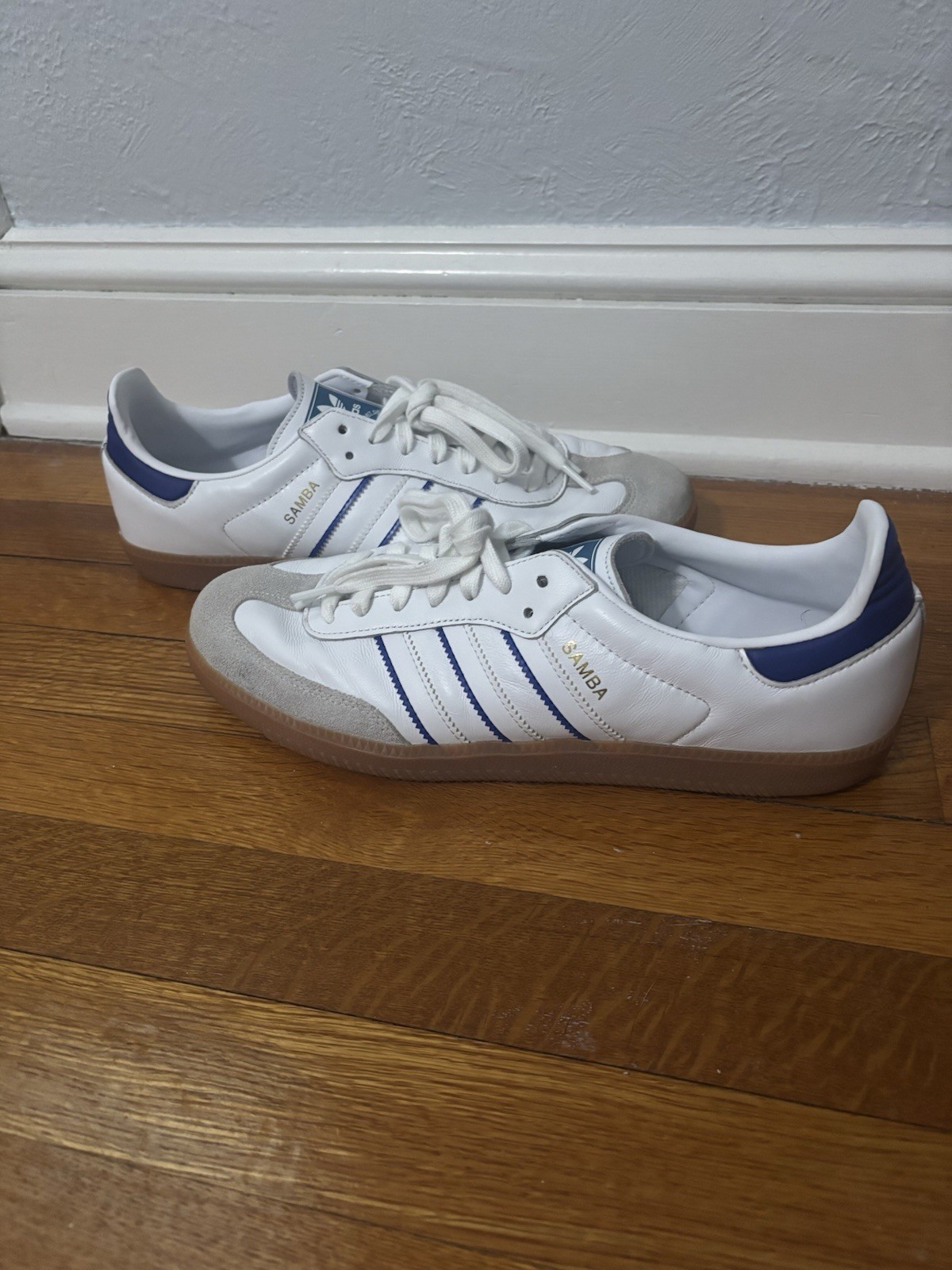 adidas Samba OG White Blue Gum 019472 Men's Athletic Shoes adidas Samba OG White Blue Gum 019472 Men's Athletic Shoes - Image 2