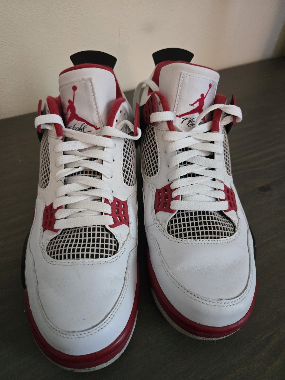 Air Jordan 4 Fire Red Retro Size 10 Mens White Black Sneakers 2004 308497-162 Air Jordan 4 Fire Red Retro Size 10 Mens White Black Sneakers 2004 308497-162 - Image 2