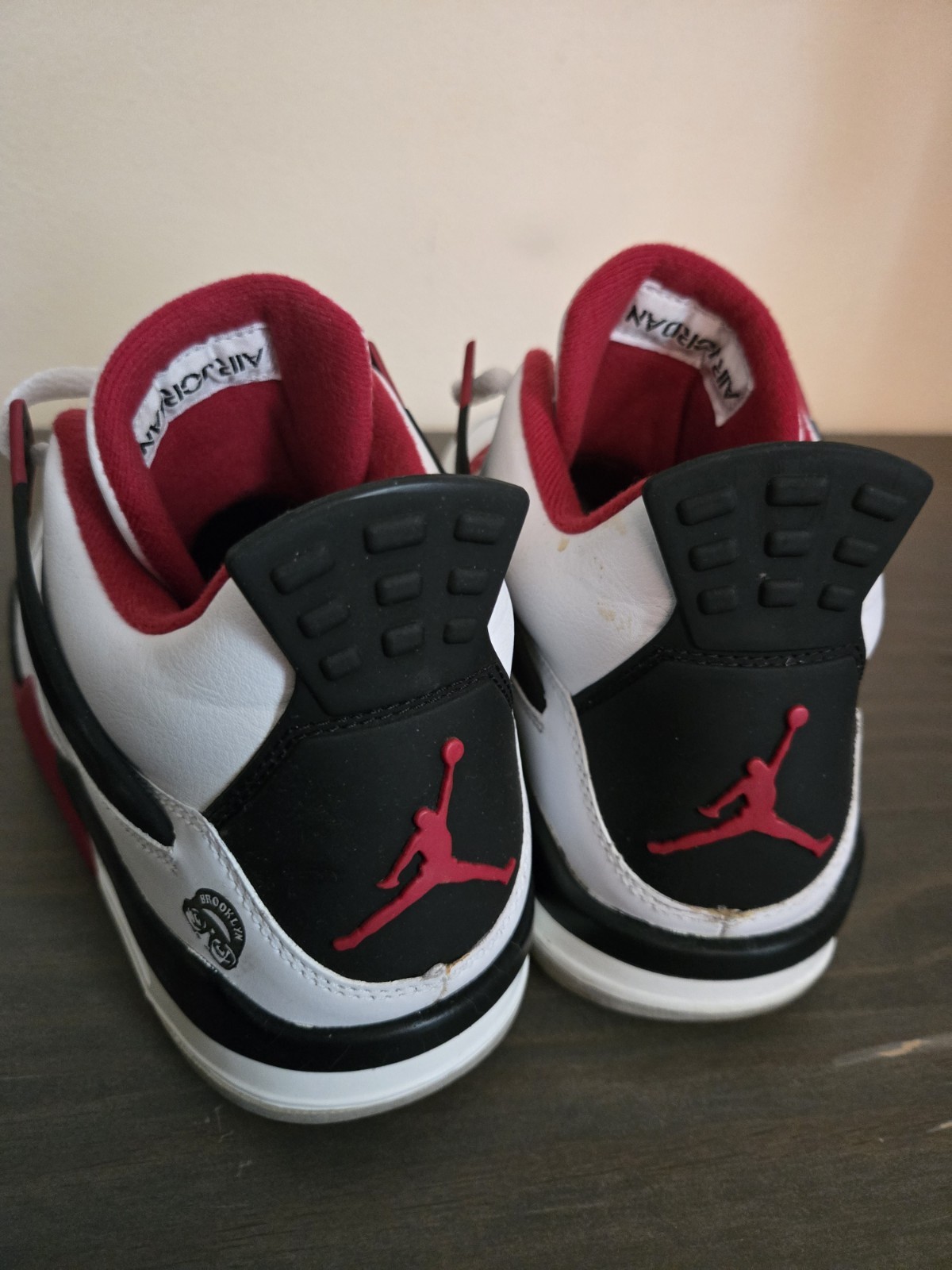 Air Jordan 4 Fire Red Retro Size 10 Mens White Black Sneakers 2004 308497-162 Air Jordan 4 Fire Red Retro Size 10 Mens White Black Sneakers 2004 308497-162 - Image 3