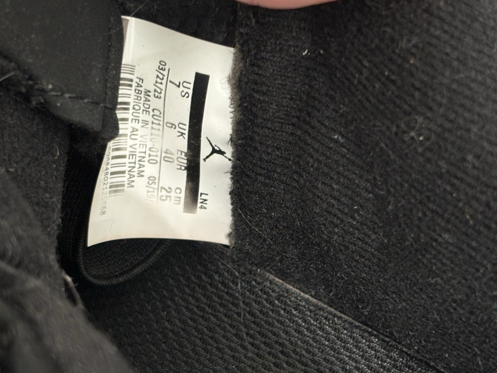 Jordan Air Jordan 4 Retro Black Cat CU1110-010 Black Sneaker Mid Top Basketball Jordan Air Jordan 4 Retro Black Cat CU1110-010 Black Sneaker Mid Top Basketball - Image 3
