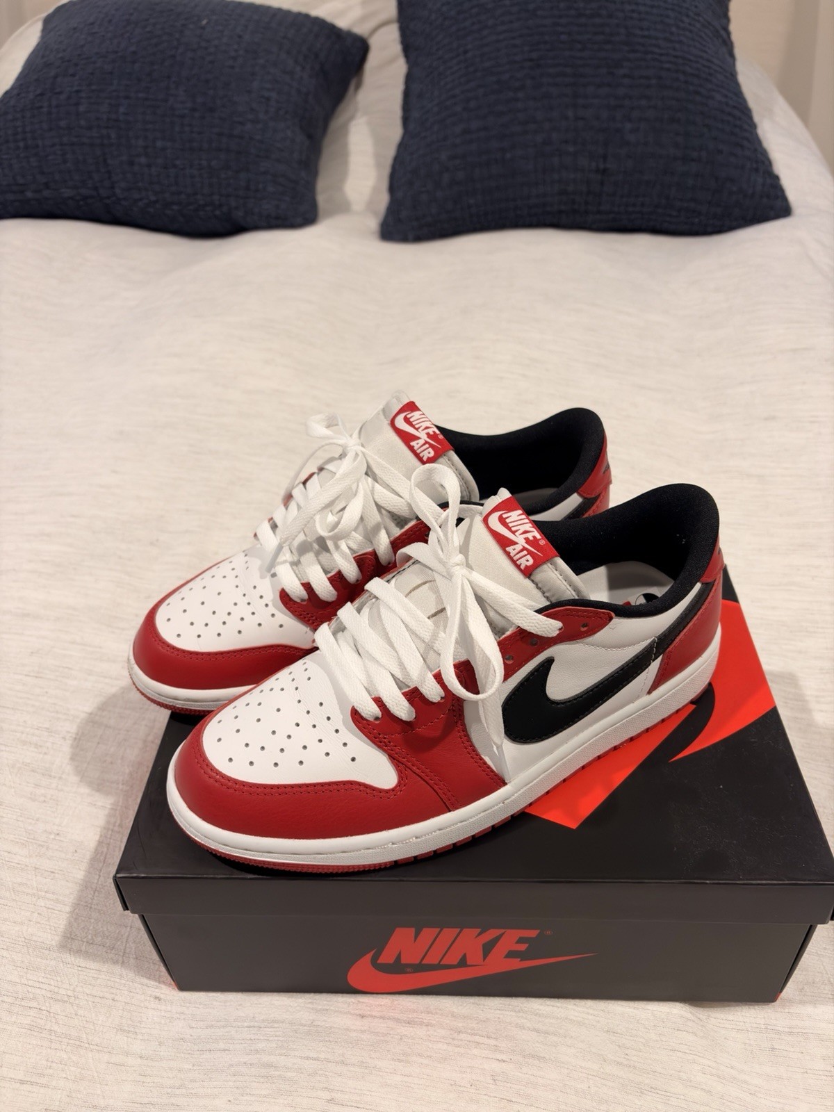 Nike Air Jordan 1 Retro Low OG Chicago - Size 8.5 - Worn 1x Nike Air Jordan 1 Retro Low OG Chicago - Size 8.5 - Worn 1x
