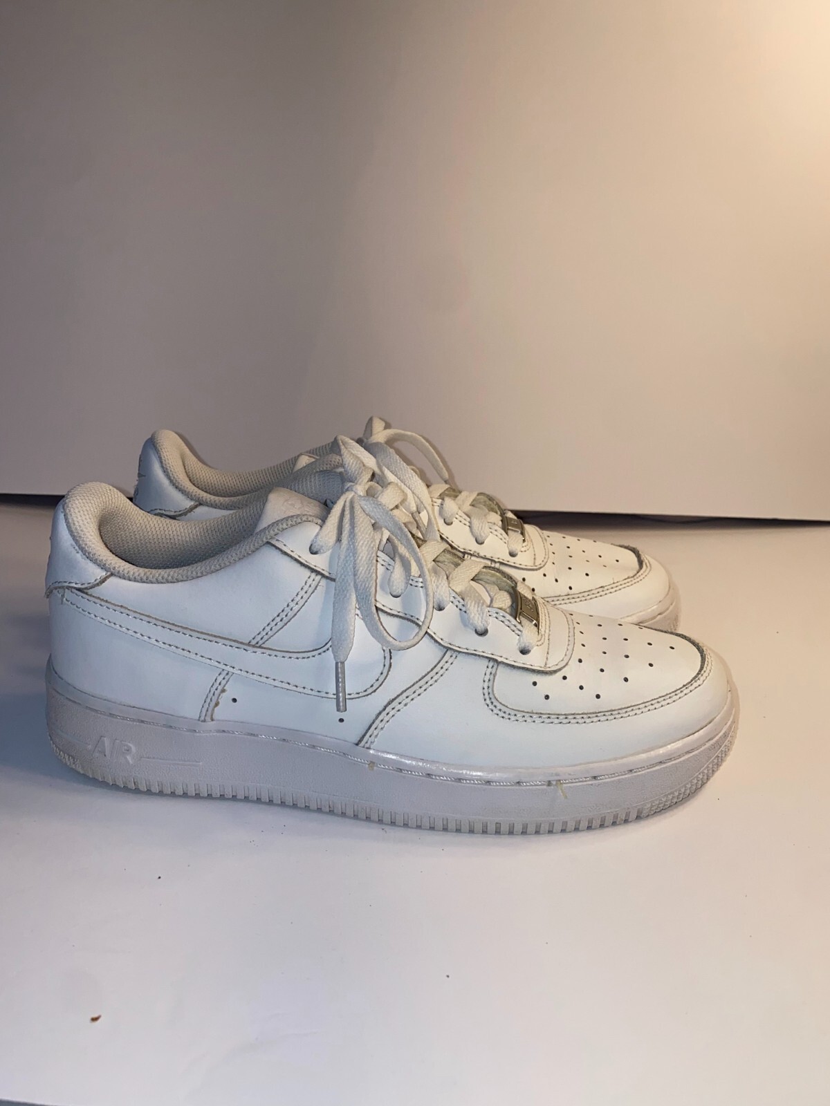 Nike Air Force 1 Low Sneakers Mens Size 7Y Triple White Leather 314192-117 Nike Air Force 1 Low Sneakers Mens Size 7Y Triple White Leather 314192-117 - Image 2