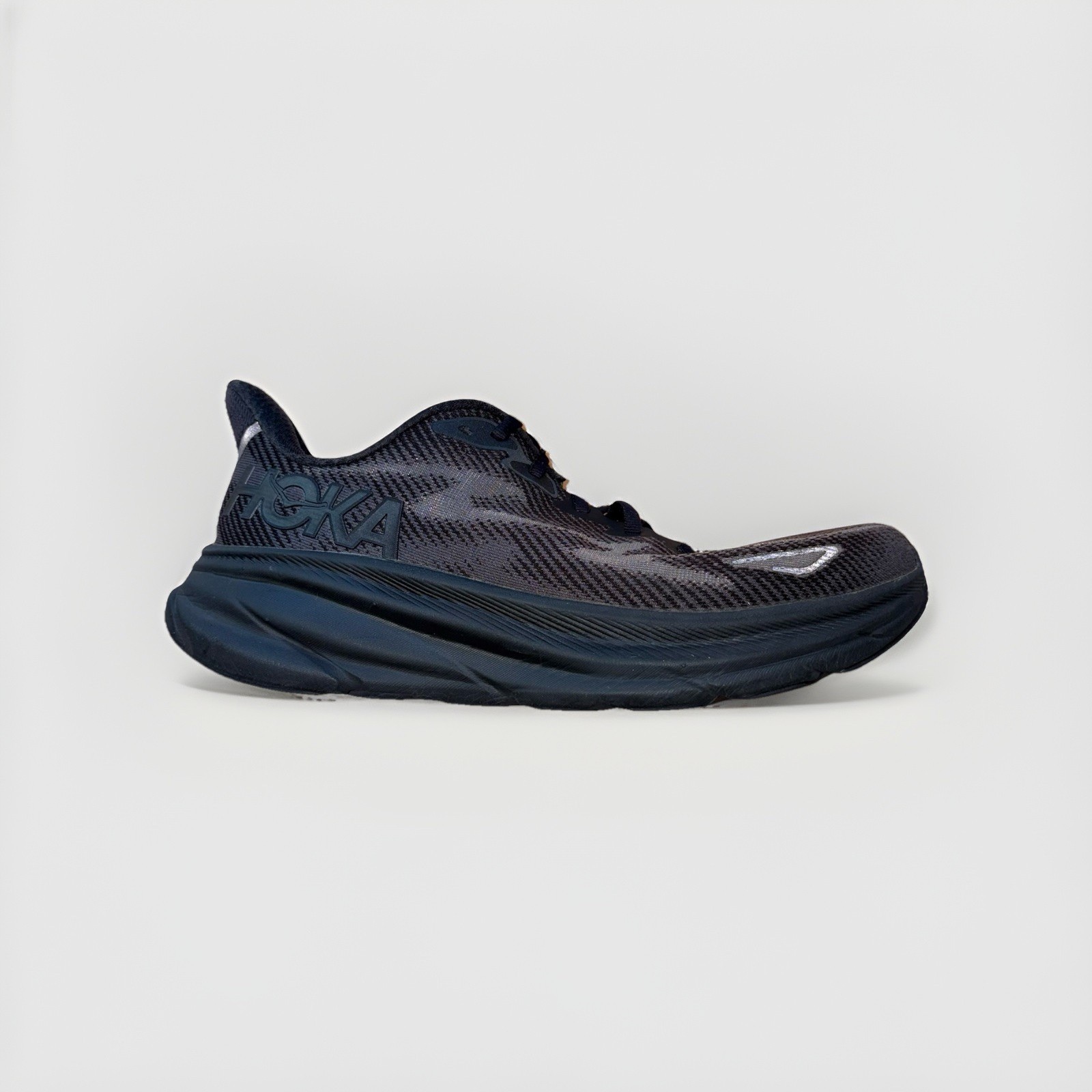 Hoka One One Clifton 9 Triple Black Men’s Size 9 D Running Walking Shoes Hoka One One Clifton 9 Triple Black Men’s Size 9 D Running Walking Shoes