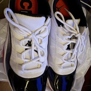Nike Air Jordan 11 CMFT Low Concord Bred Black University Red Men’s Sz 11 Used