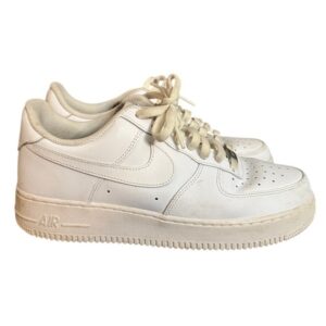 Nike Air Force 1 07 Low Triple White Mens Sneakers 315122-111 Size 9.5