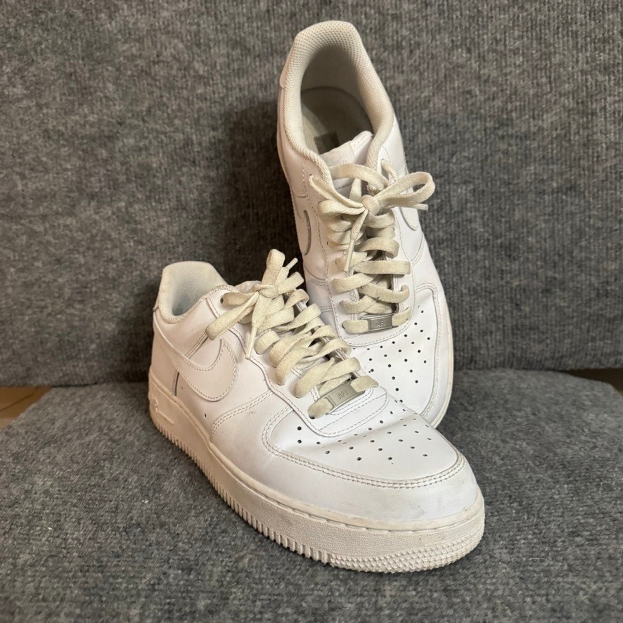 Nike Air Force 1 07 Low Triple White Mens Sneakers 315122-111 Size 9.5 Nike Air Force 1 07 Low Triple White Mens Sneakers 315122-111 Size 9.5 - Image 2