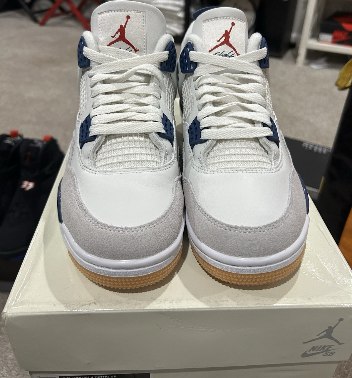 nike air jordan 4 retro sb mid top leather white/navy/gum colorblock nike air jordan 4 retro sb mid top leather white/navy/gum colorblock