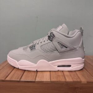nike air jordan 4 retro seafoam green women’s 11.5/men’s 10 (hv0823 003) new