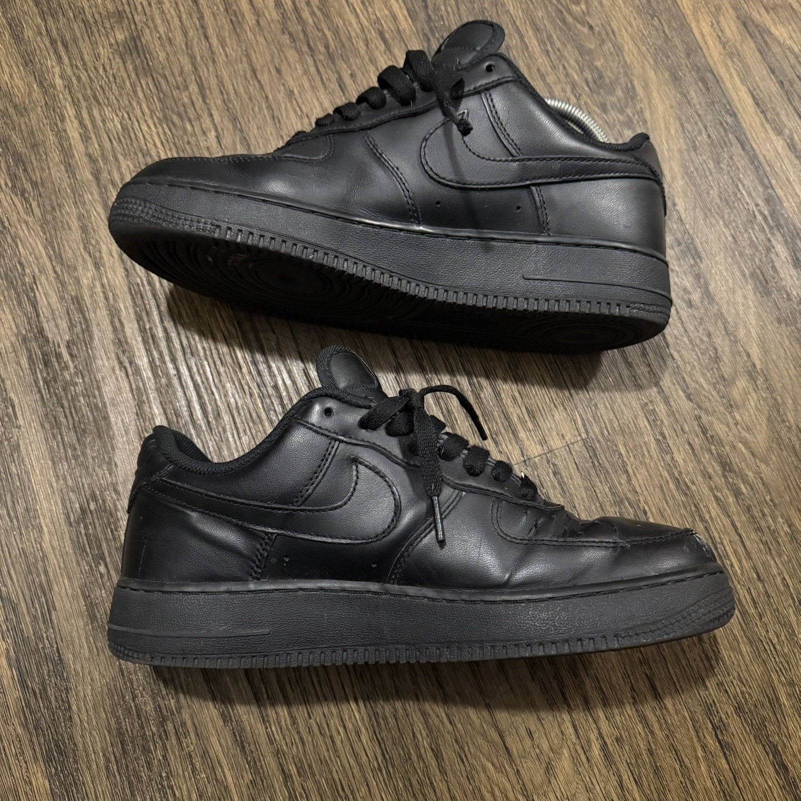 nike air force 1 black adult sneakers shoes size eu40 us8.5 nike air force 1 black adult sneakers shoes size eu40 us8.5