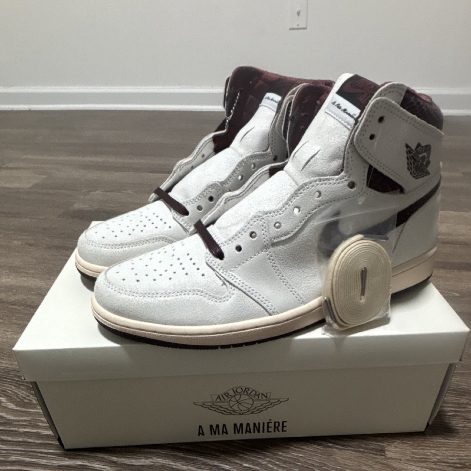 jordan air jordan 1 high og x a ma maniere white burgundy do7097 100 high top jordan air jordan 1 high og x a ma maniere white burgundy do7097 100 high top
