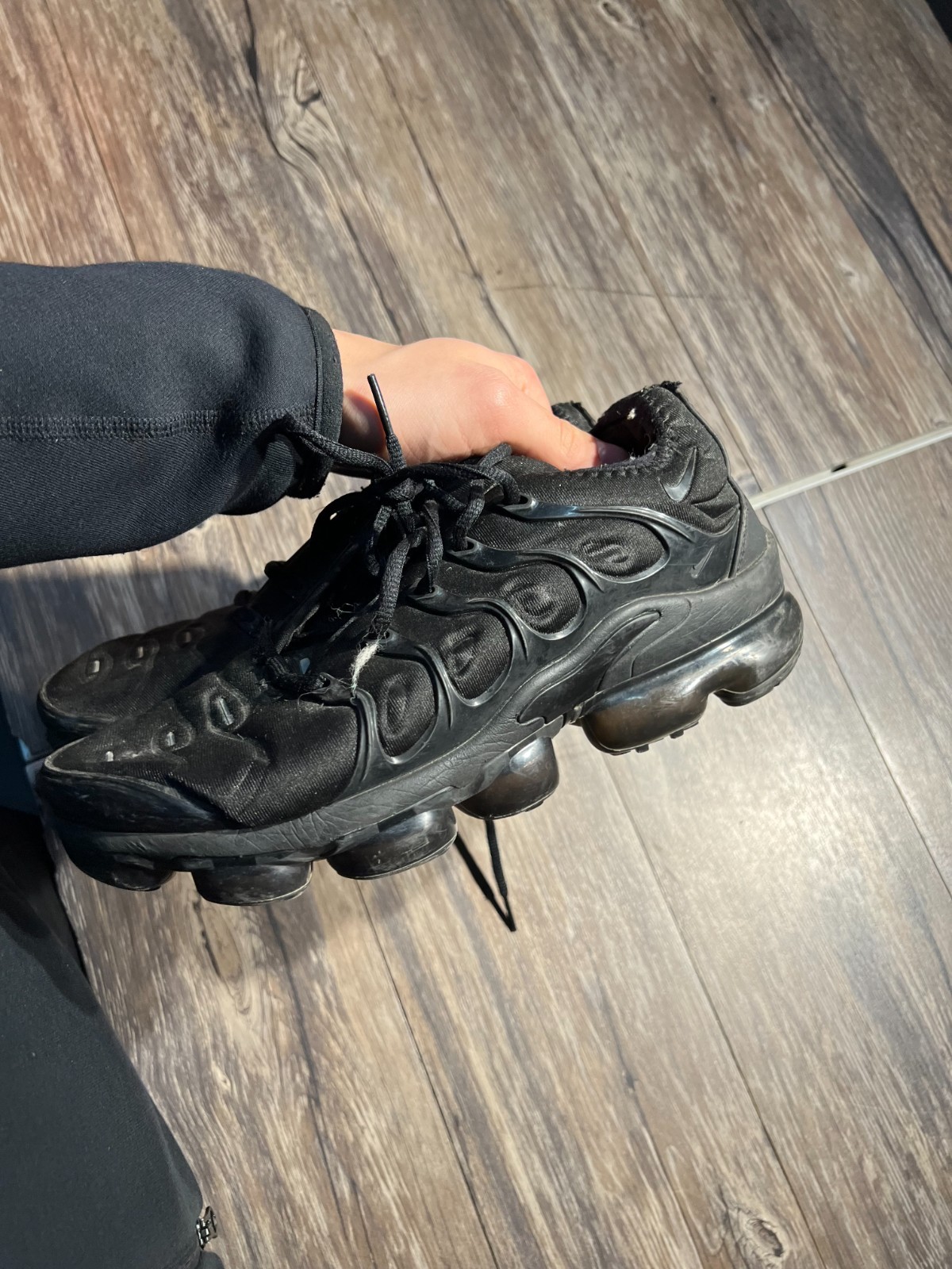 nike air vapormax plus triple black 924453 004 men 8 running shoes nike air vapormax plus triple black 924453 004 men 8 running shoes