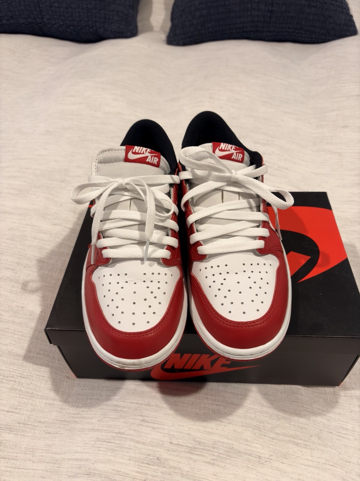 nike air jordan 1 retro low og chicago size 8.5 worn 1x nike air jordan 1 retro low og chicago size 8.5 worn 1x