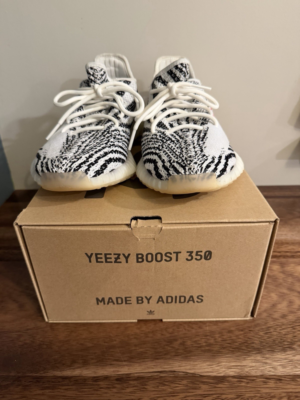 adidas yeezy boost 350 v2 zebra men's 9.5 adidas yeezy boost 350 v2 zebra men's 9.5