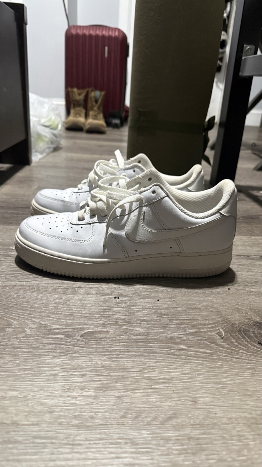 nike air force 1 '07 triple white low top men's sneakers cw2288 111 nike air force 1 '07 triple white low top men's sneakers cw2288 111
