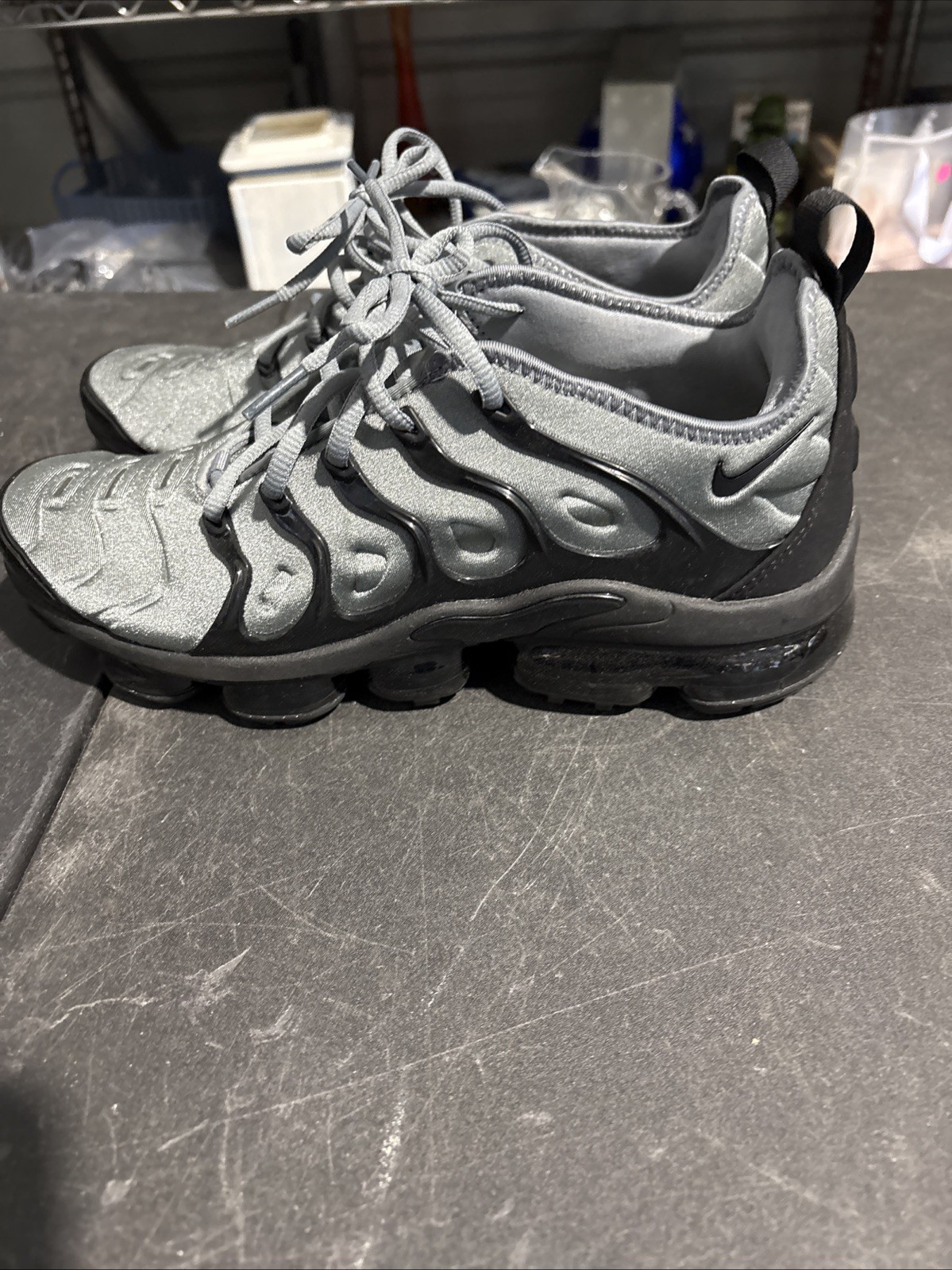 nike air vapormax plus black silver cushioned low top men's athletic sneakers nike air vapormax plus black silver cushioned low top men's athletic sneakers