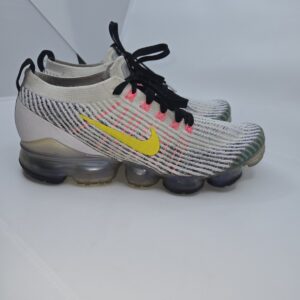 Nike Air Vapormax 3 Flyknit White Dynamic Yellow Shoes AJ6900-103 Men's US 9.5