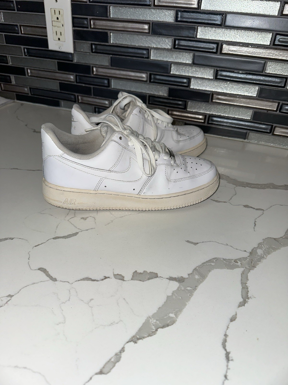 nike air force 1 low triple white size 9.5 sneakers af1 nike air force 1 low triple white size 9.5 sneakers af1
