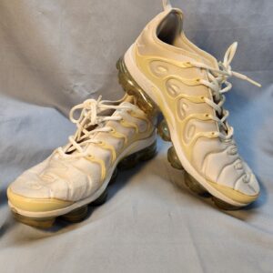 size 11 men’s nike air vapormax plus white 924453 100