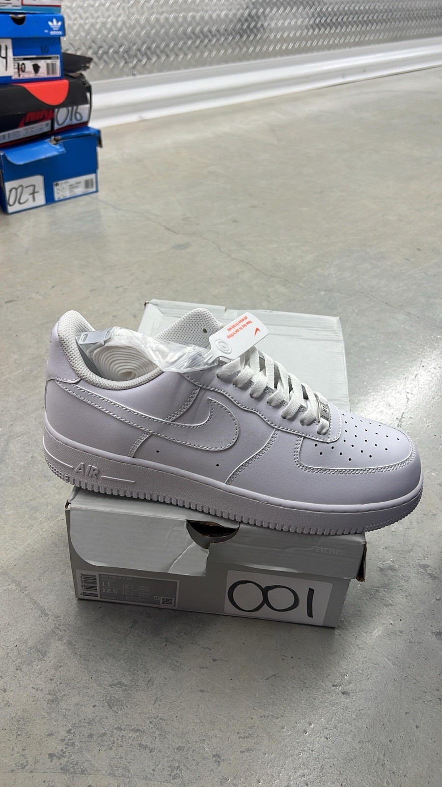 nike air force 1 '07 triple white cw2288 111 low top leather sneaker men's nike air force 1 '07 triple white cw2288 111 low top leather sneaker men's