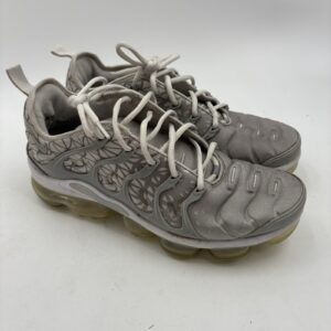 Nike Air VaporMax Plus White Silver Sneakers Men’s Size 10.5 924453-106