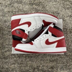jordan 1 retro high og heritage men’s size 13 (555088 161)