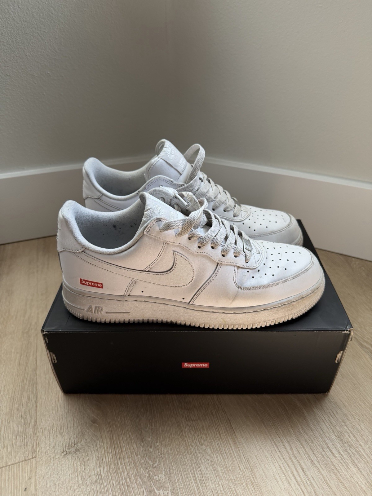 nike air force 1 supreme white men 10.5 nike air force 1 supreme white men 10.5