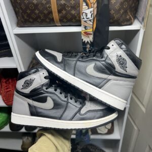 nike air jordan 1 retro high og shadow 2018 555088 013 size 10.5