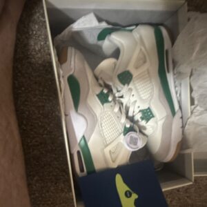 jordan air jordan 4 retro sp pine green white mid top lace up basketball sneaker