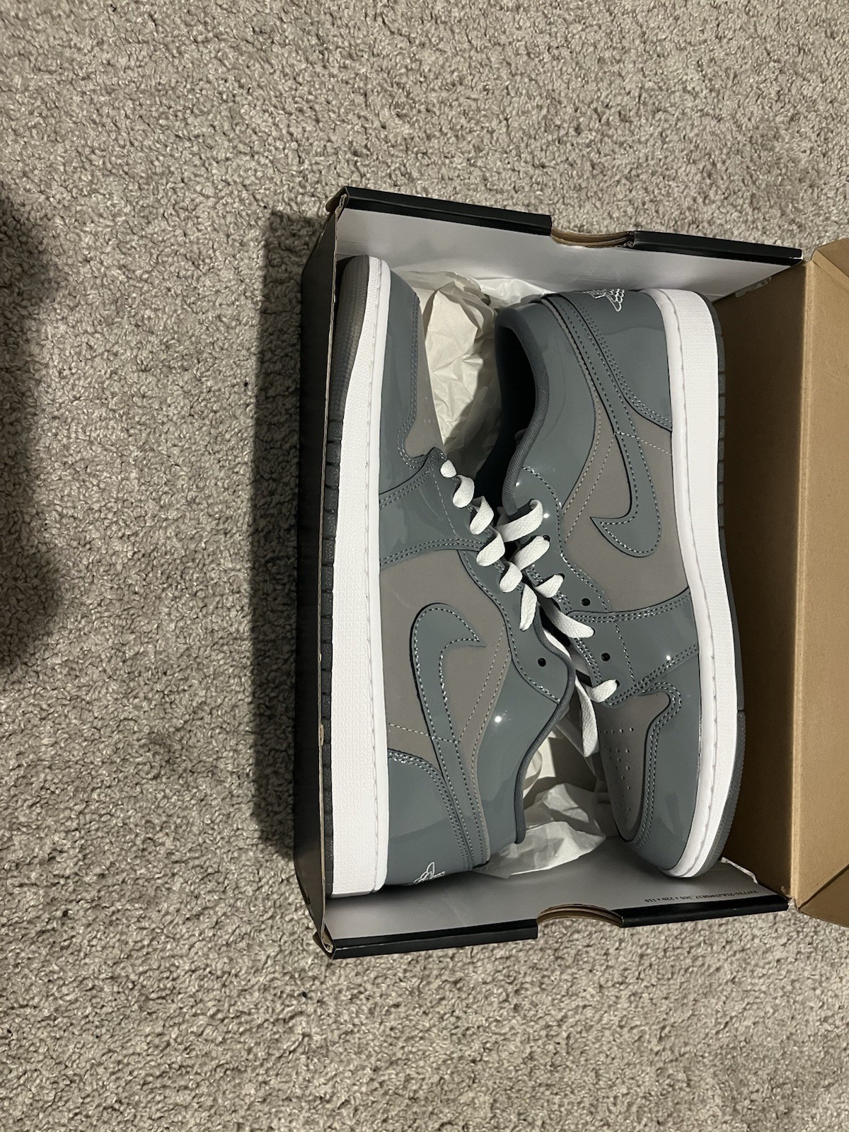 Air Jordan 1 Low SE "Medium Grey Cool Grey White” Air Jordan 1 Low SE "Medium Grey Cool Grey White”