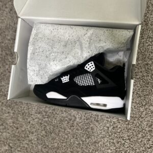 air jordan 4 retro white thunder men’s size 10 fq8138 001