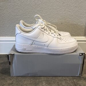 nike air force 1 ‘07 low triple white sneakers cw2288 111 men’s shoes size 9