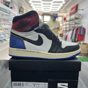 Fragment x Union LA x Air Jordan 1 Retro OG High “Varsity Red” Size 4