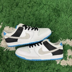 nike sb dunk low laser blue‼️ size 12m‼️ no box 📦❌ super clean 🧼‼️
