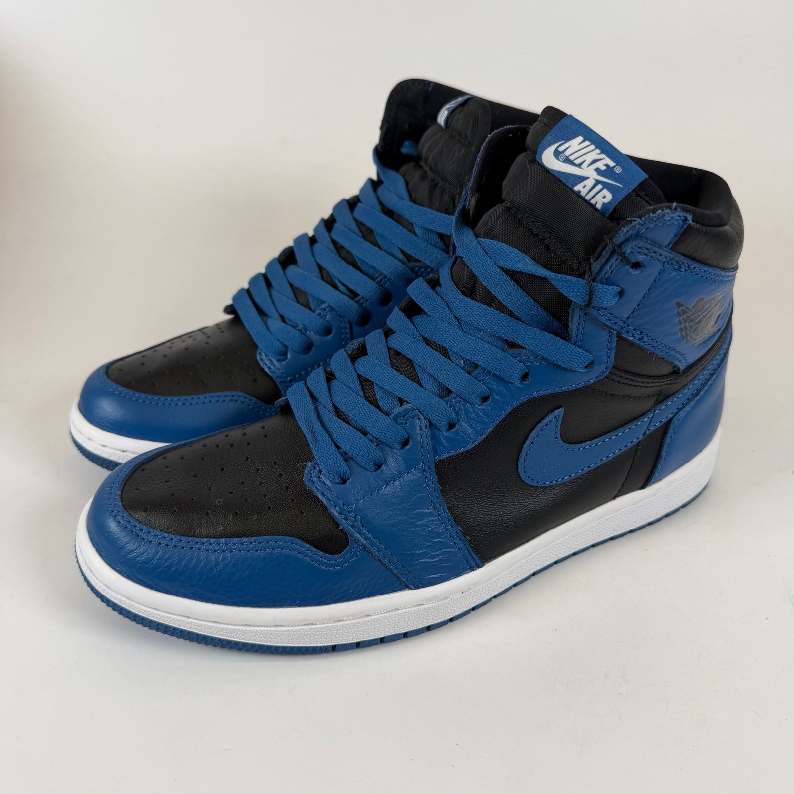 nike air jordan 1 retro high og dark marina blue black 555088 404 mens 8.5 nike air jordan 1 retro high og dark marina blue black 555088 404 mens 8.5