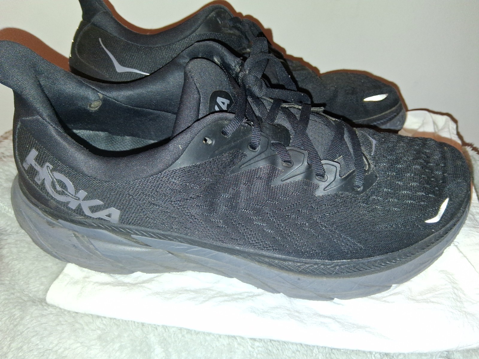 hoka one one men's clifton 8 size us 12d bblc 1119393 running shoes hoka one one men's clifton 8 size us 12d bblc 1119393 running shoes
