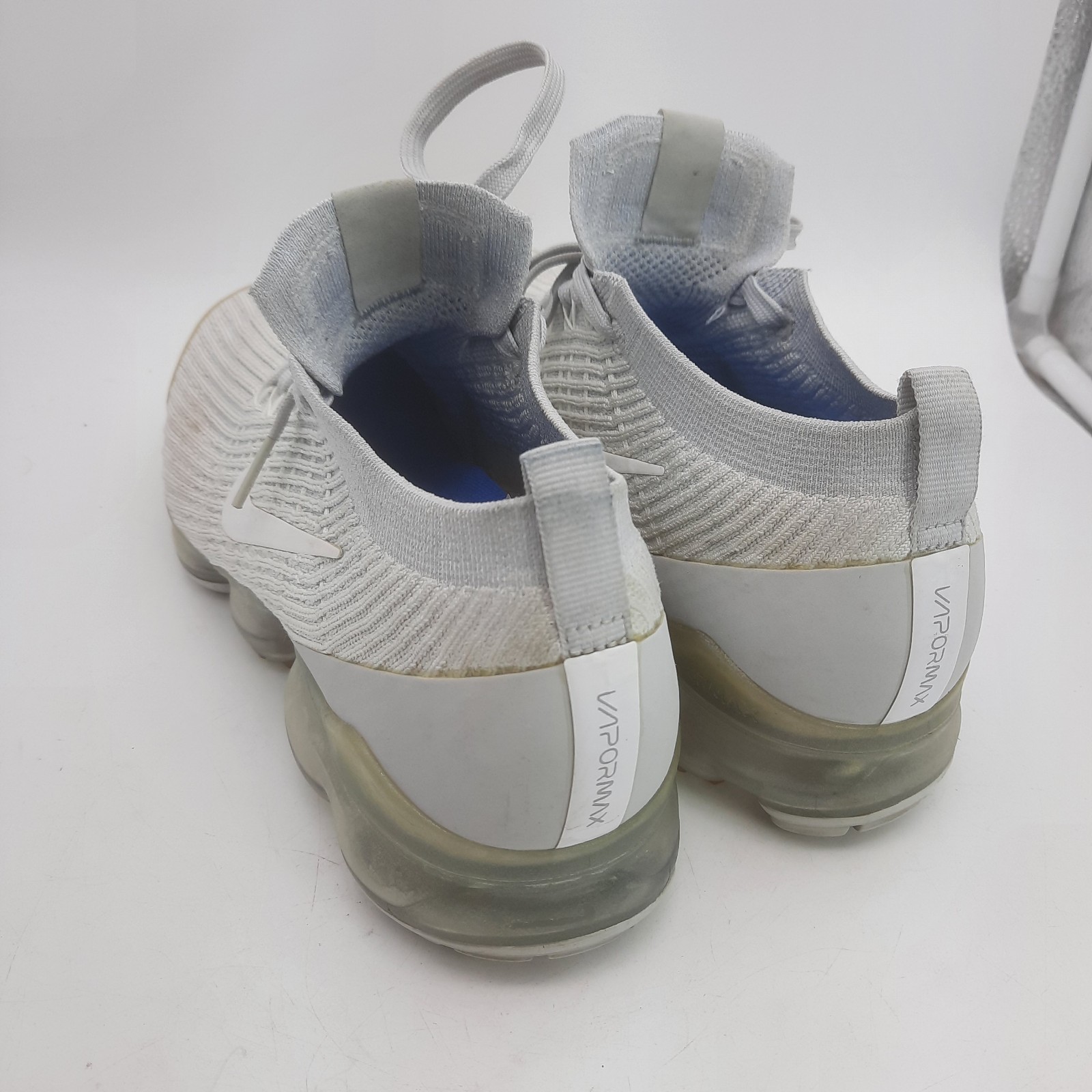 nike air vapormax flyknit 3 white pure platinum men’s sz 10 aj6900 102 **read** nike air vapormax flyknit 3 white pure platinum men’s sz 10 aj6900 102 **read**