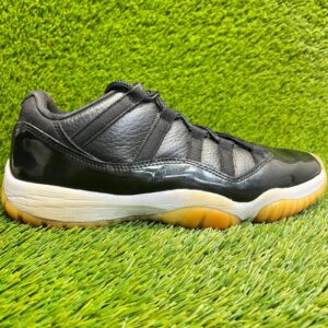 nike air jordan 11 retro low mens size 9.5 black white basketball shoes sneakers