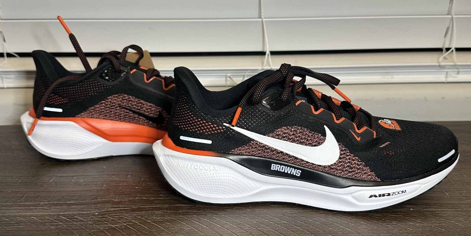Nike Air Zoom Pegasus 41 Cleveland Browns Black-White-Orange Men Sz 7 FZ5075-001 Nike Air Zoom Pegasus 41 Cleveland Browns Black-White-Orange Men Sz 7 FZ5075-001 - Image 3