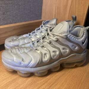 Nike Air VaporMax Plus Shoes Mens SZ 7 Silver Pure Platinum 924453-100 Rare Gray