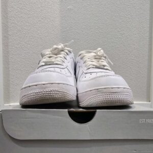 Nike Air Force 1 '07 Triple White Men's Low Top Sneaker Athletic Shoes White